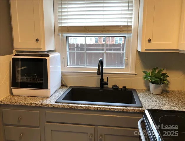 $1,395 | 858 McAlway Road, Unit A, Charlotte, NC 28211