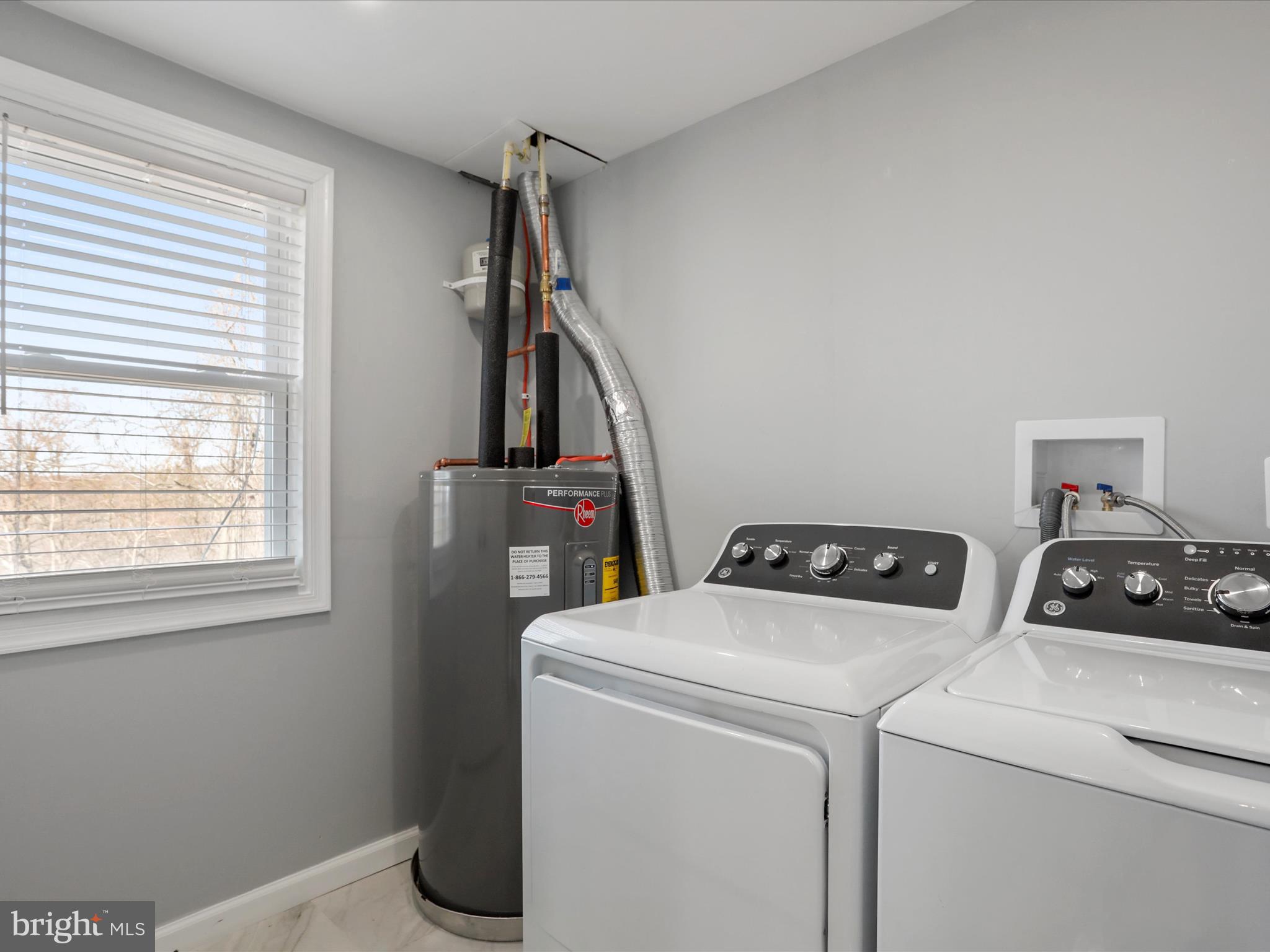 24824 Pen Mar Road Cascade, MD 21719 - Photo 21 of 83 Laundry