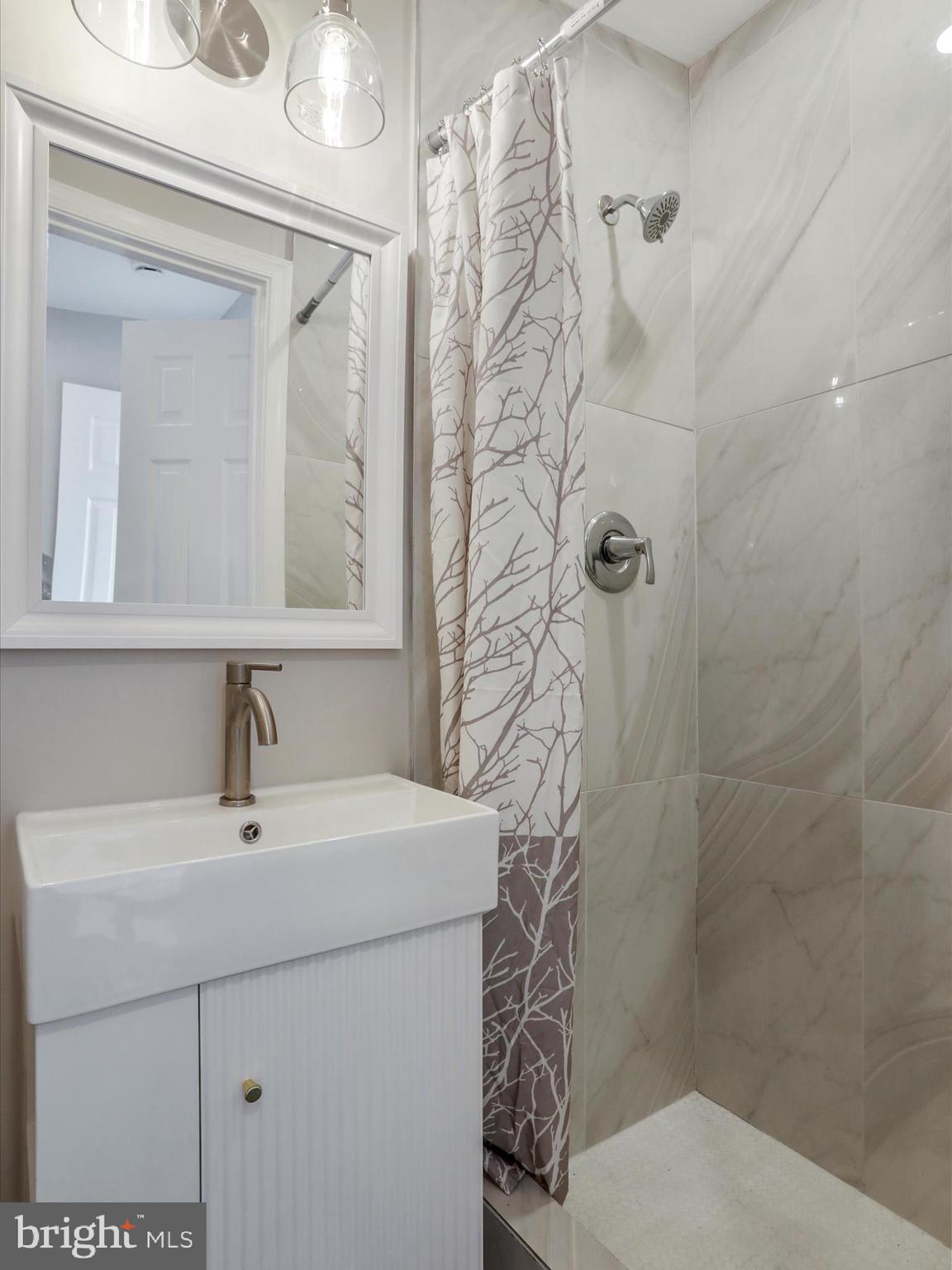 24824 Pen Mar Road Cascade, MD 21719 - Photo 35 of 83 En suite