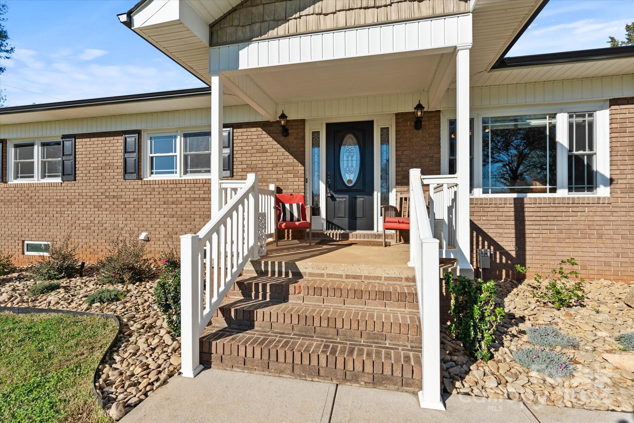 6912 Riverbend Road Claremont, NC 28610 - Photo 4 of 38 Gallery Image 4