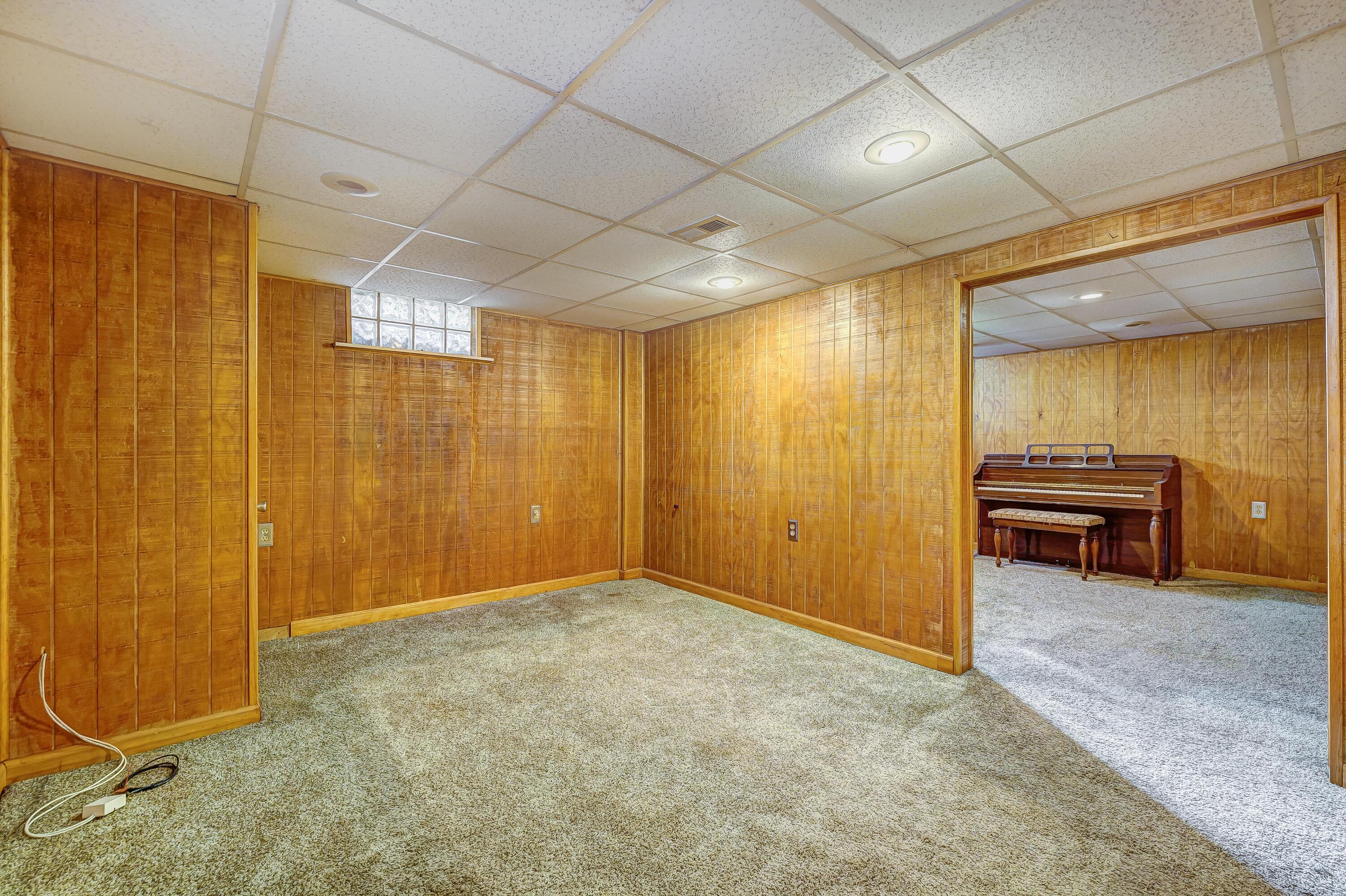 142 West Henderson Road Columbus, OH 43214 - Photo 29 of 38 Basement