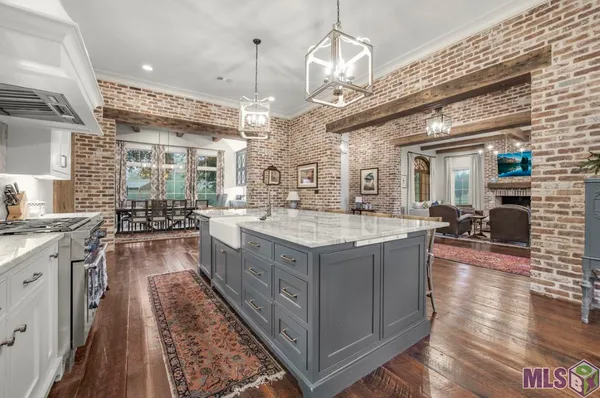 $2,450,000 | 5341 Cr-225, St. Francisville, LA 70775