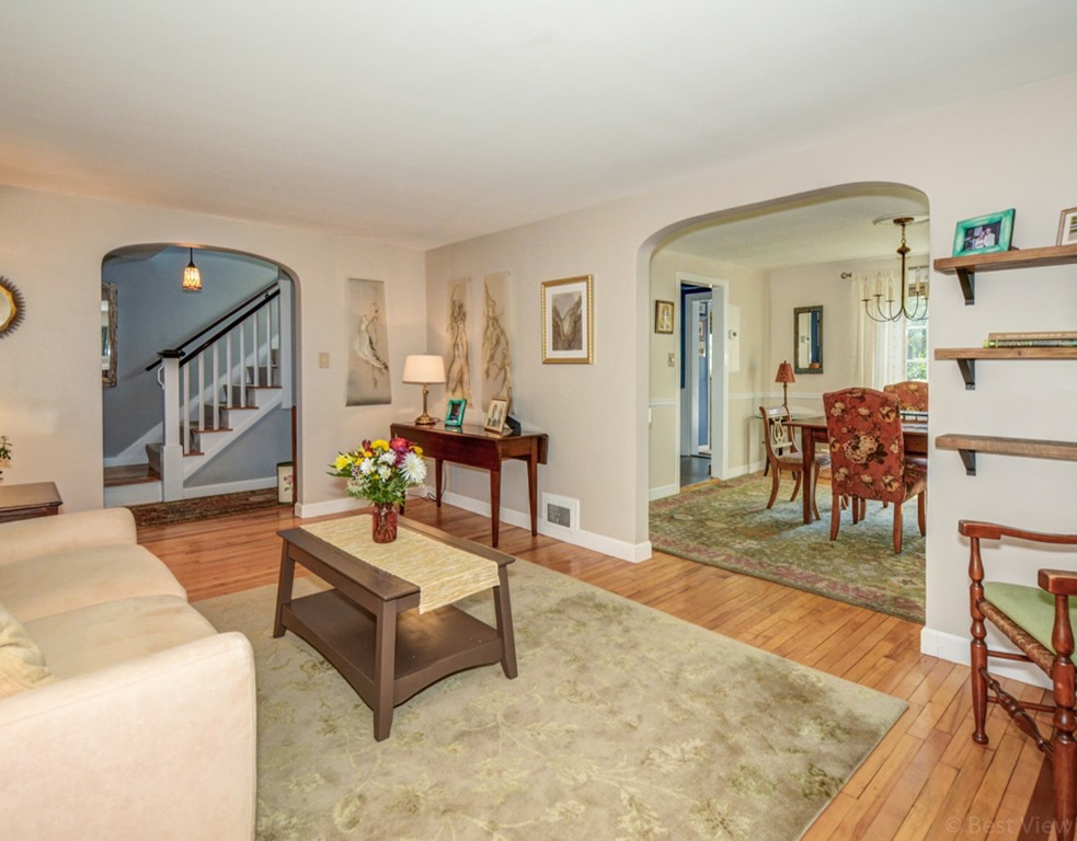 29 Sagamore Road Arlington, MA 02478 - Photo 3 of 21 Gallery Image 3
