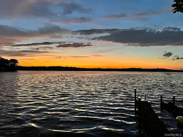 a view of a back yard of the house