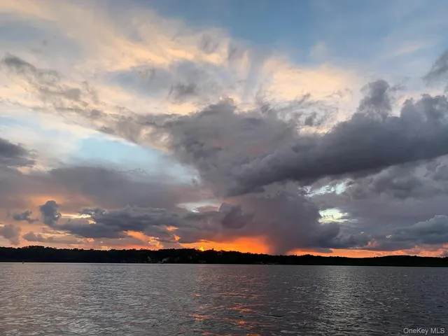 $3,400 | 206 Sunset Cove Road, Newburgh, NY 12550