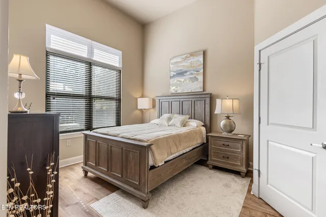 $2,900 | 445 West Blount Avenue, Unit 102, Knoxville, TN 37920