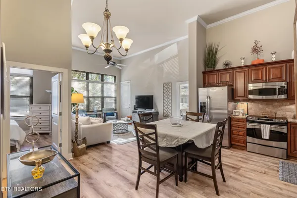 $2,500 | 445 West Blount Avenue, Unit 102, Knoxville, TN 37920