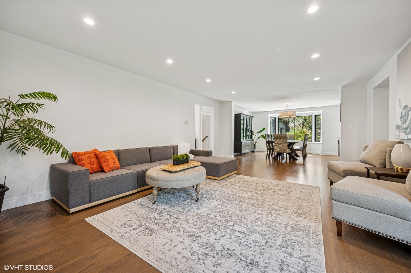 1933 Ridgewood Lane West Glenview, IL 60025 - Photo 14 of 42 a living room with furniture and a couch