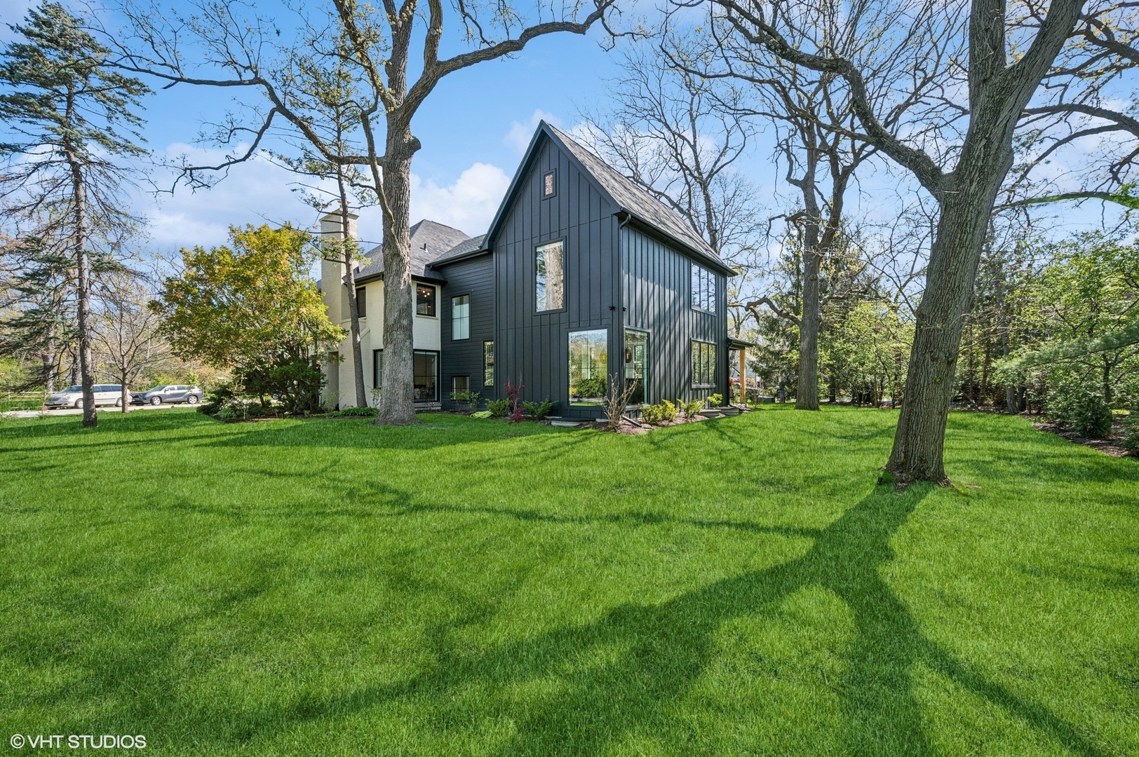 1933 Ridgewood Lane West Glenview, IL 60025 - Photo 3 of 42 a front view of house with yard and green space