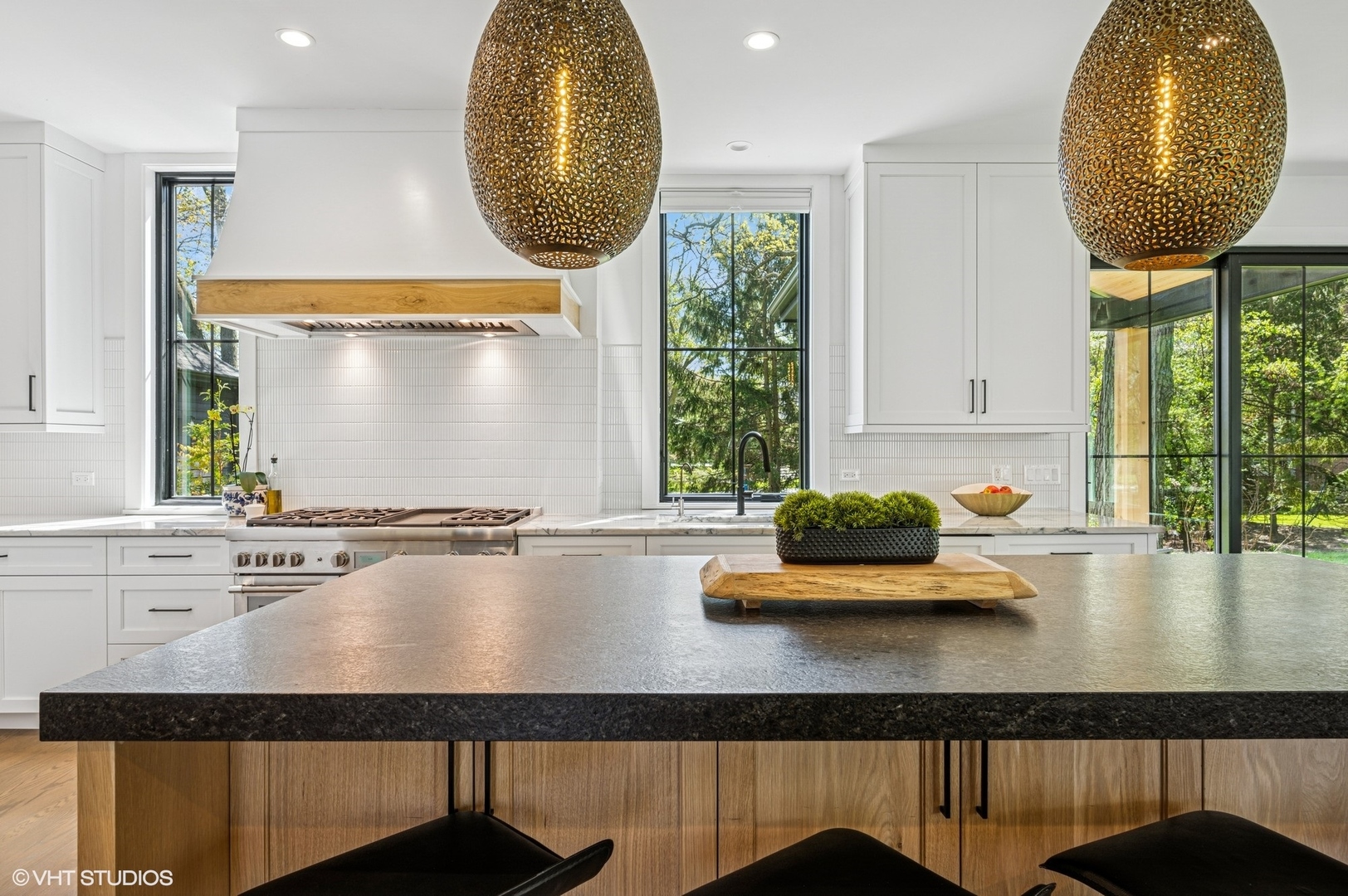1933 Ridgewood Lane West Glenview, IL 60025 - Photo 5 of 42 a kitchen with a table chairs and window