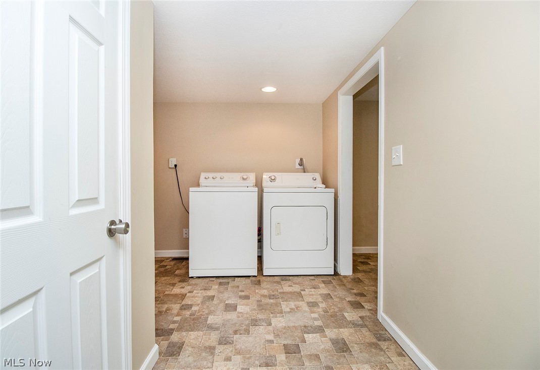 1448 Ridge Road Northeast New Philadelphia, OH 44663 - Photo 11 of 19 Gallery Image 11