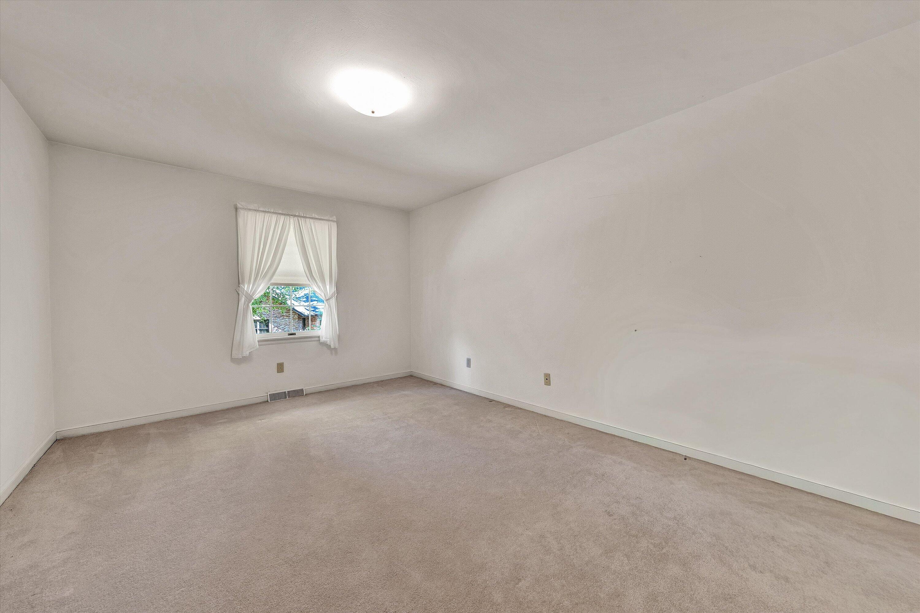 3615 Brymoor Road Southwest Roanoke, VA 24018 - Photo 17 of 48 17-DSC00043