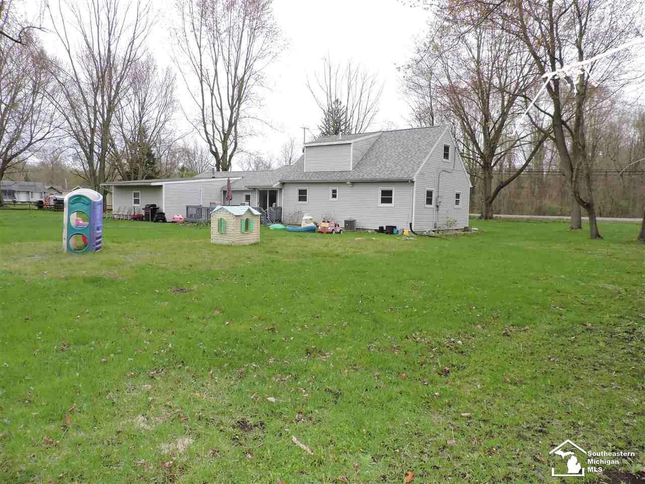8430 Adler Road Lambertville, MI 48144 - Photo 27 of 27 50072437-28.JPG