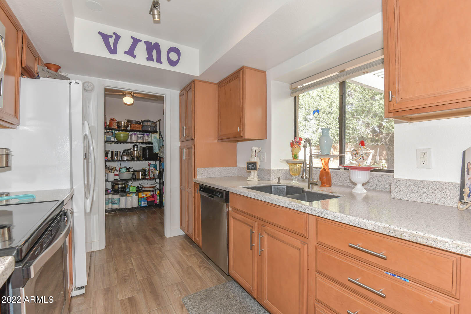 1126 East Wagoner Road Phoenix, AZ 85022 - Photo 11 of 40 Kitchen-Pantry