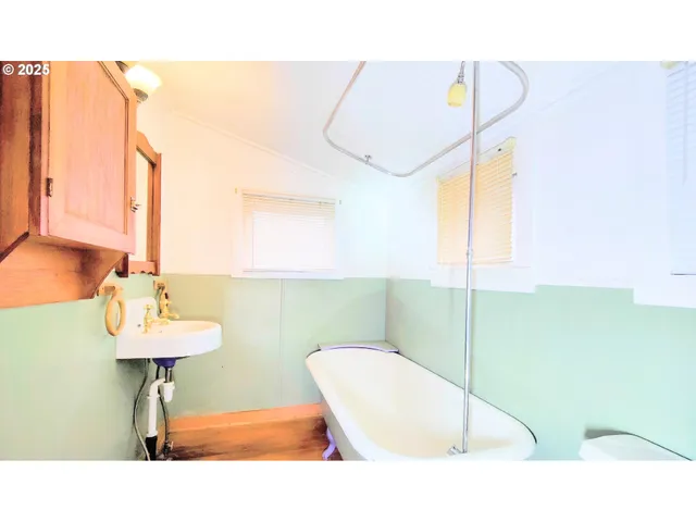 $339,000 | 5121 Southeast 79th Avenue, Portland, OR 97206