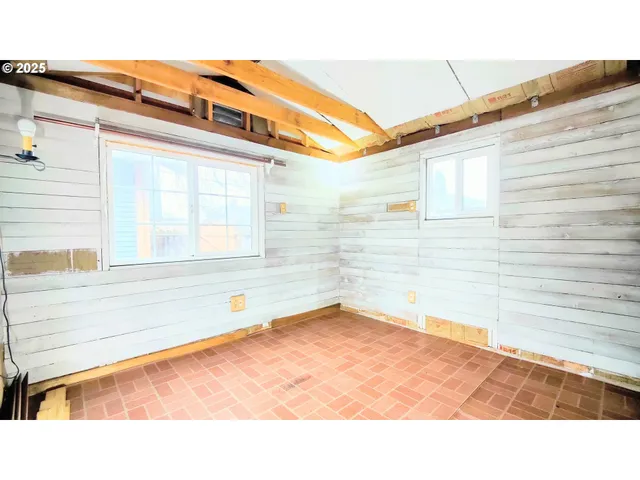 $339,000 | 5121 Southeast 79th Avenue, Portland, OR 97206