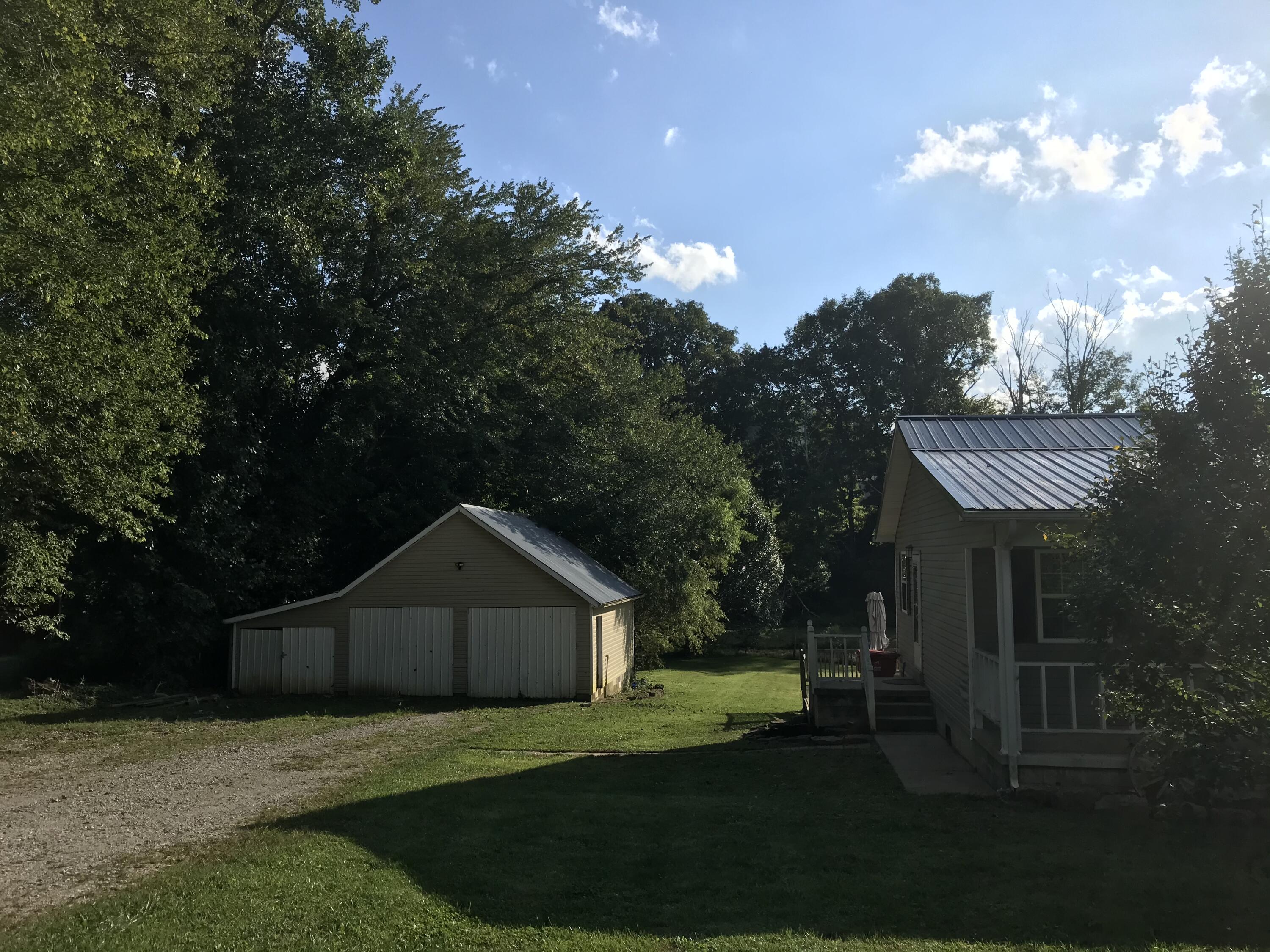 4895 Rough Creek Road London, KY 40744 - Photo 4 of 25 3339688B-FF1A-403B-BCA8-7AC272B1EF8F
