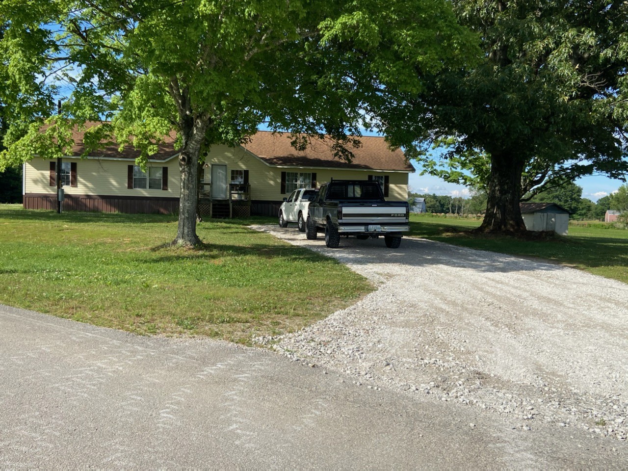 2405 Neal Road Belvidere, TN 37306 - Photo 1 of 21 Gallery Image 1