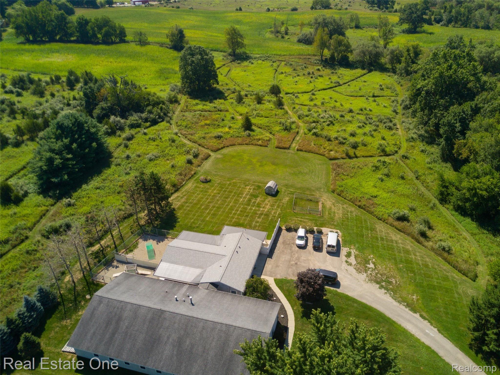 5243 Walsh Road Whitmore Lake, MI 48189 - Photo 62 of 98 IMG-0060.jpg