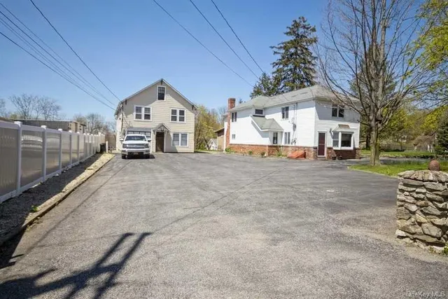 $1,200,000 | 127133 Old Route 9, Fishkill, NY 12524
