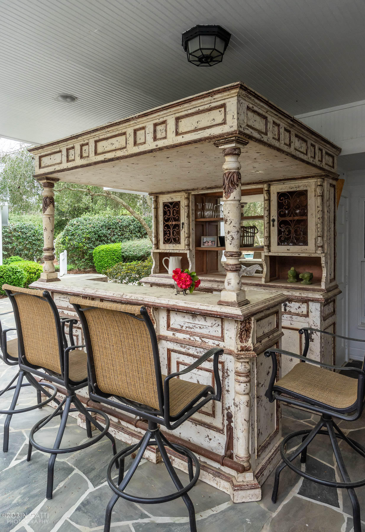 6150 Old Forsyth Road Macon, GA 31210 - Photo 22 of 50 a view of a patio with table and chairs