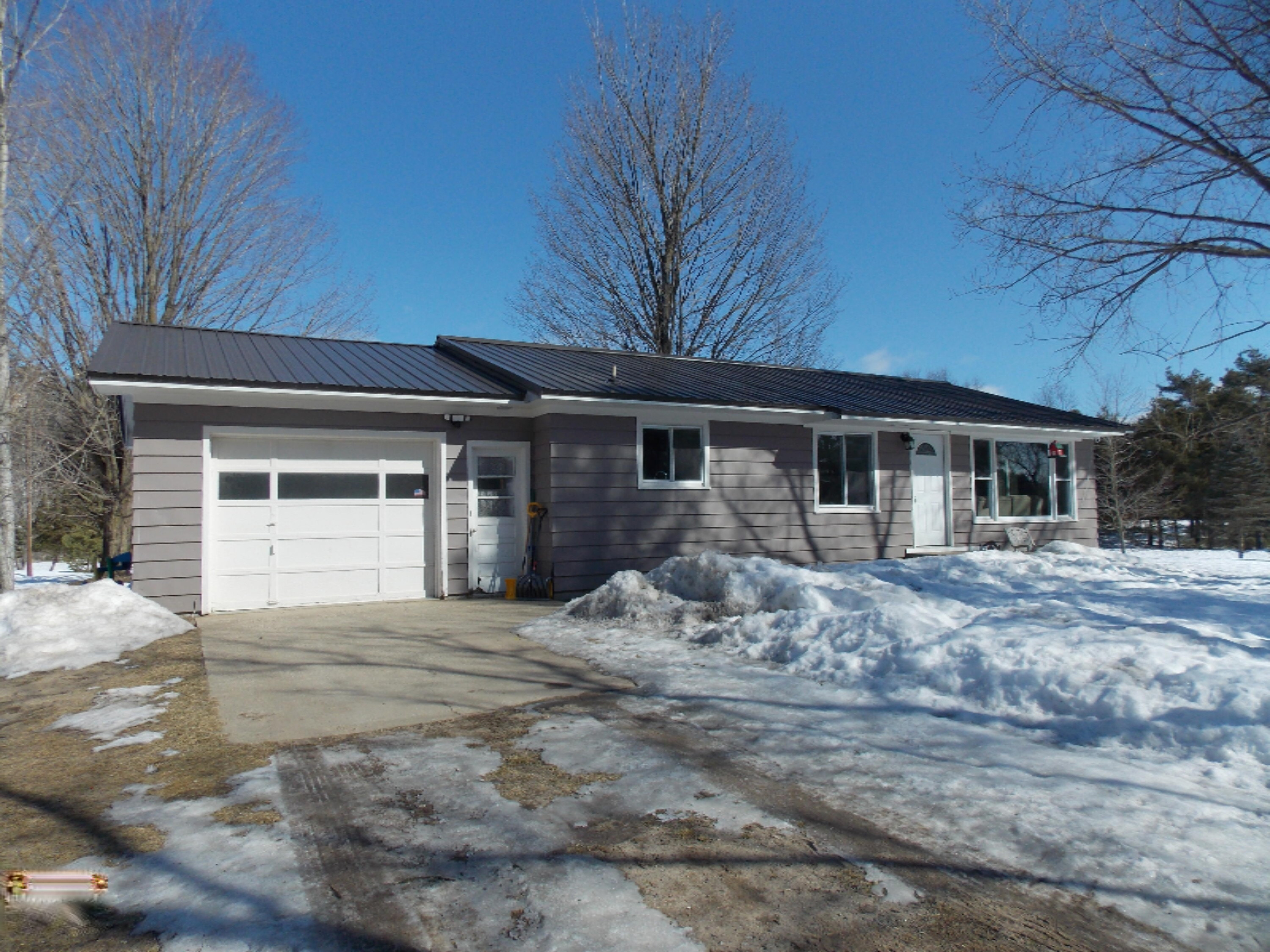8758 7 Mile Road Evart, MI 49631 - Photo 1 of 56 DSCN4904