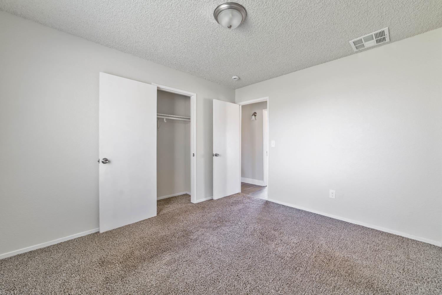 25612 Walden Avenue Madera, CA 93638 - Photo 21 of 33 a view of an empty room