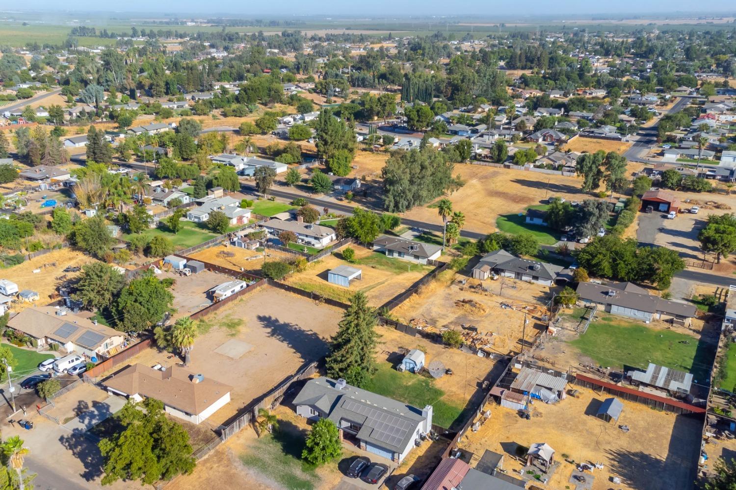 25612 Walden Avenue Madera, CA 93638 - Photo 33 of 33 an aerial view of residential houses with outdoor space