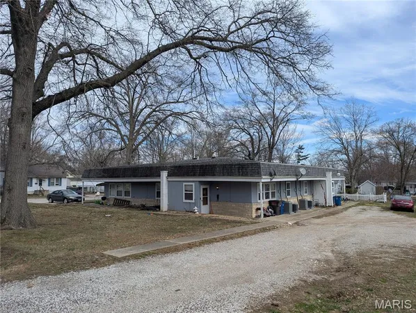 $200,000 | 726 Eastern Avenue, Greenville, IL 62246