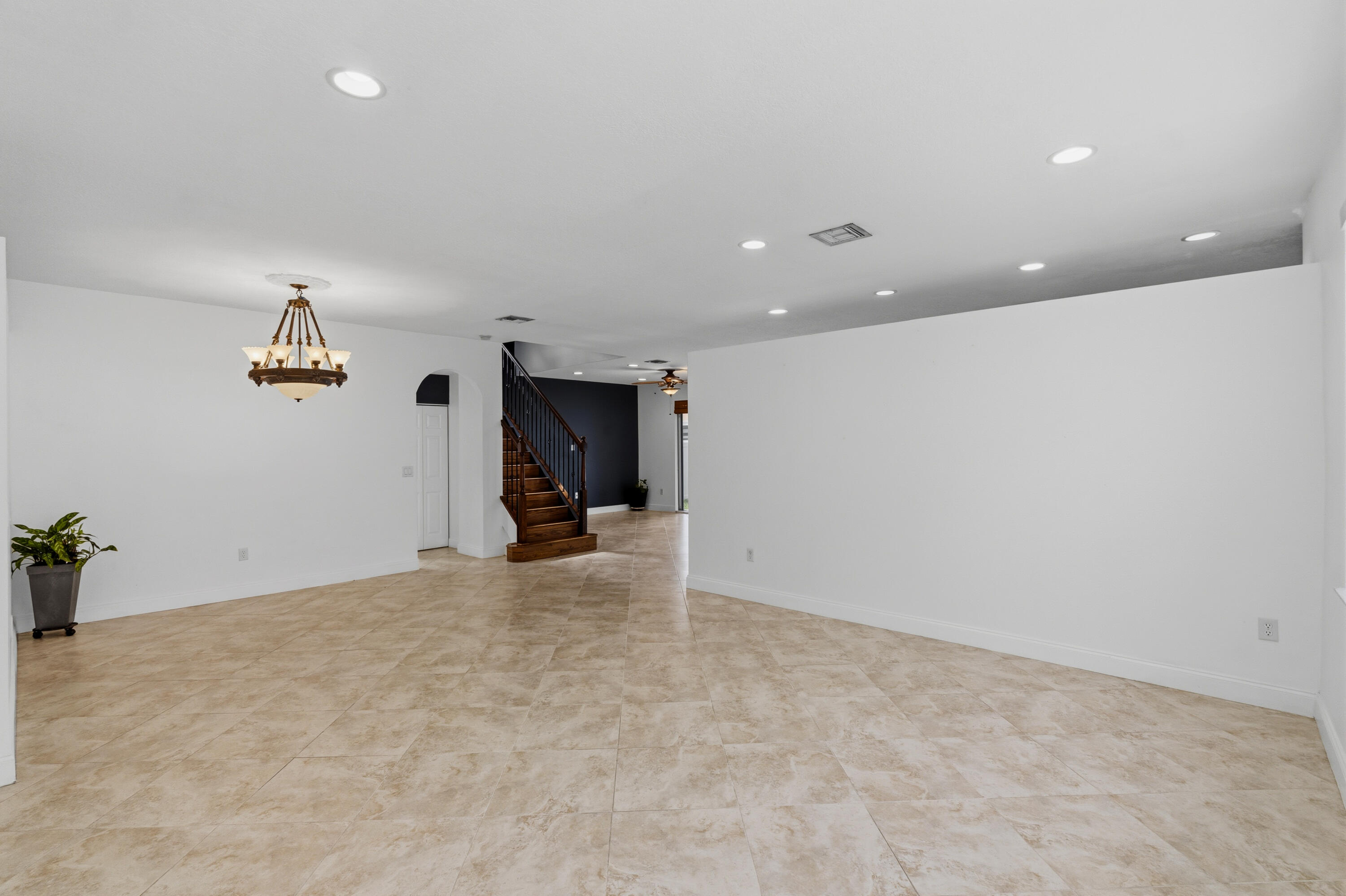 15744 Southwest 53rd Court Miramar, FL 33027 - Photo 13 of 56 DSC01529