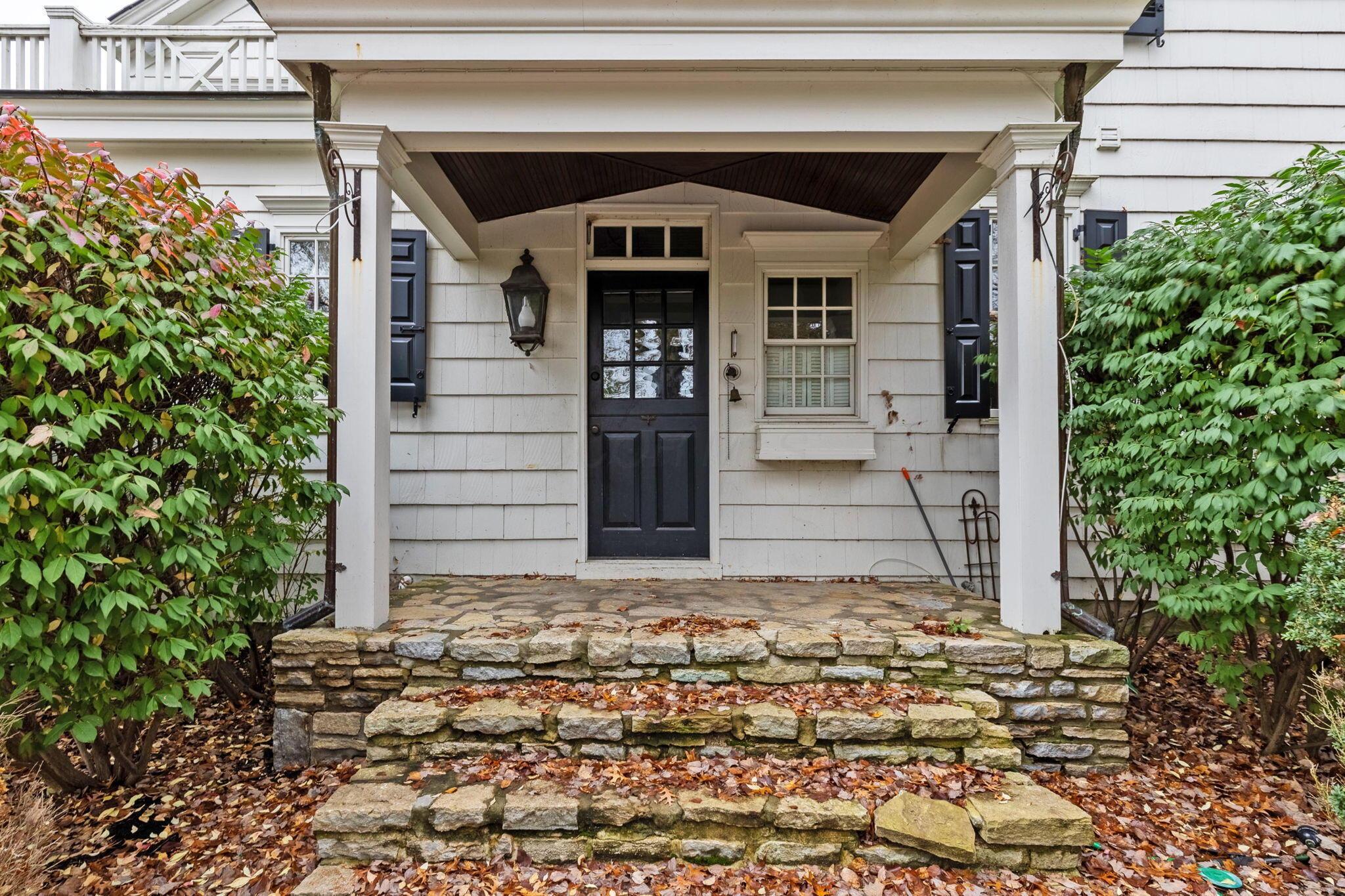 7805 Brill Road Cincinnati, OH 45243 - Photo 10 of 139 10-web-or-mls-7805BrillRoad_Hommati102 (