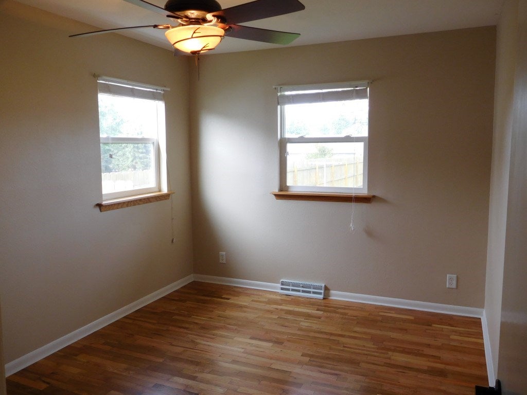 207 Schnoebelen Street Riverside, IA 52327 - Photo 13 of 25 Gallery Image 13