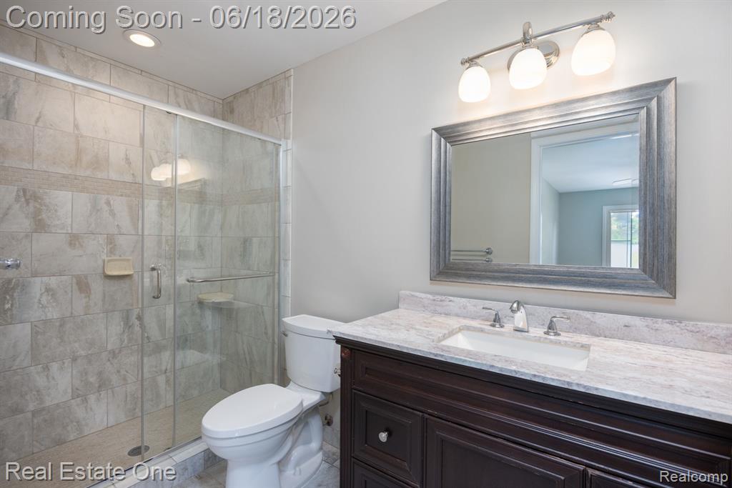 1534 Hidden Valley Lane Rochester Hills, MI 48306 - Photo 16 of 27