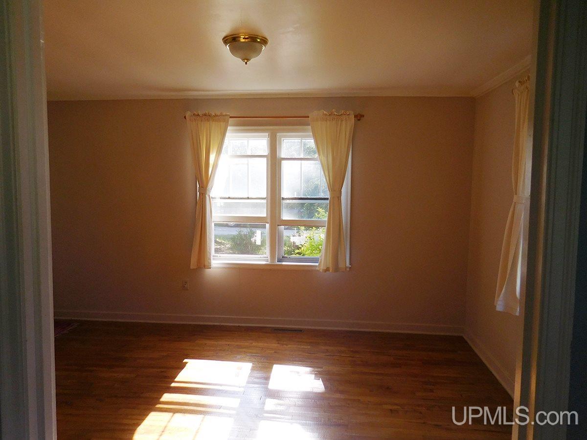 716 Airport Road Gulliver, MI 49840 - Photo 14 of 18 Gallery Image 14