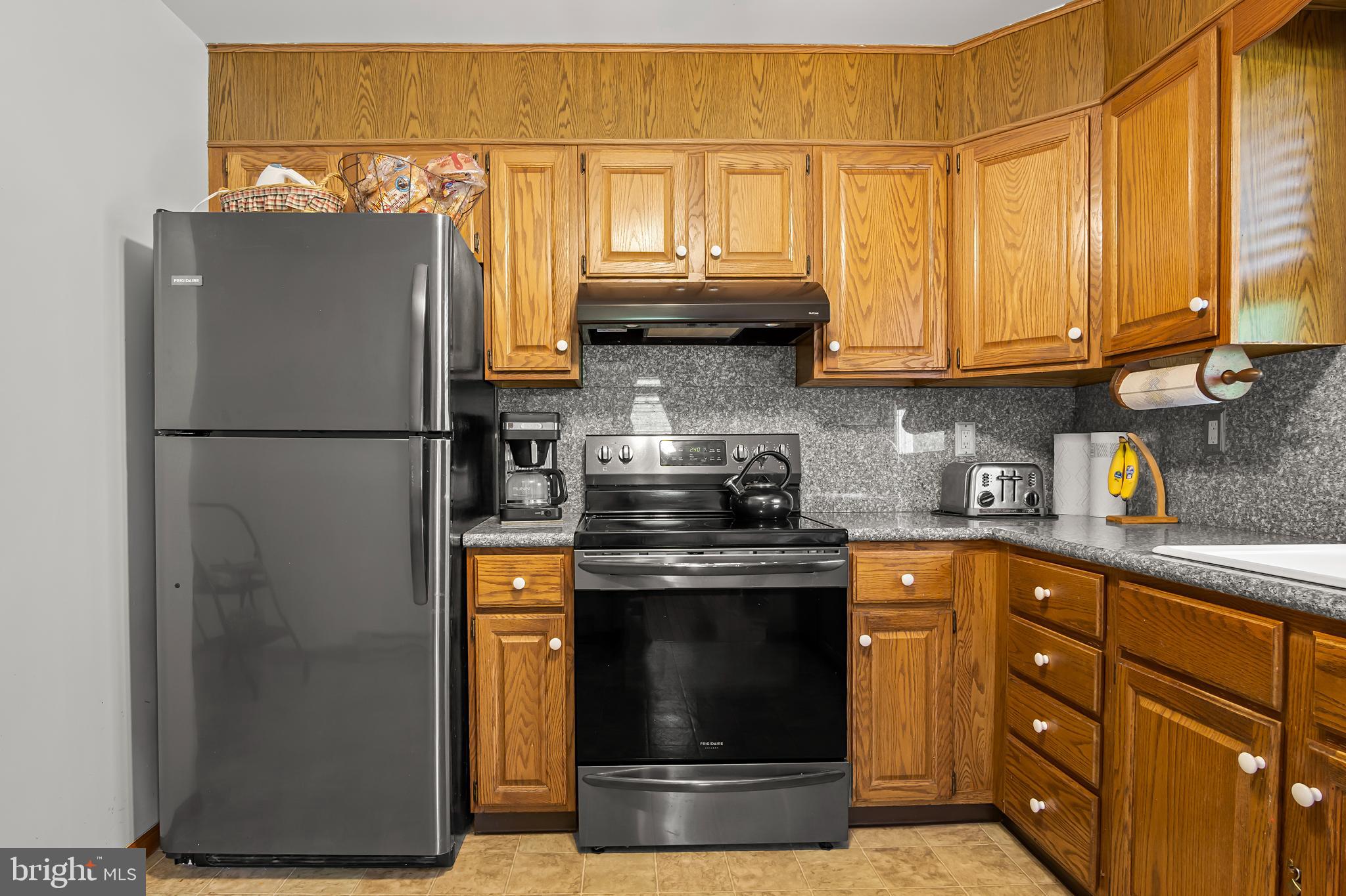 16923 Shinham Road Hagerstown, MD 21740 - Photo 18 of 42 Kitchen