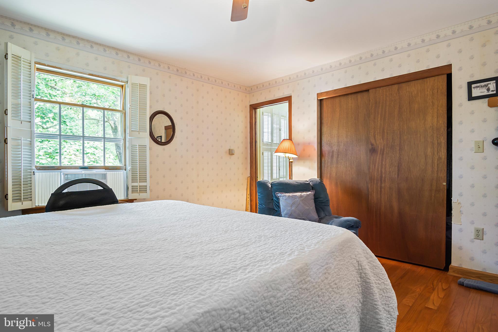 16923 Shinham Road Hagerstown, MD 21740 - Photo 32 of 42 Bedroom