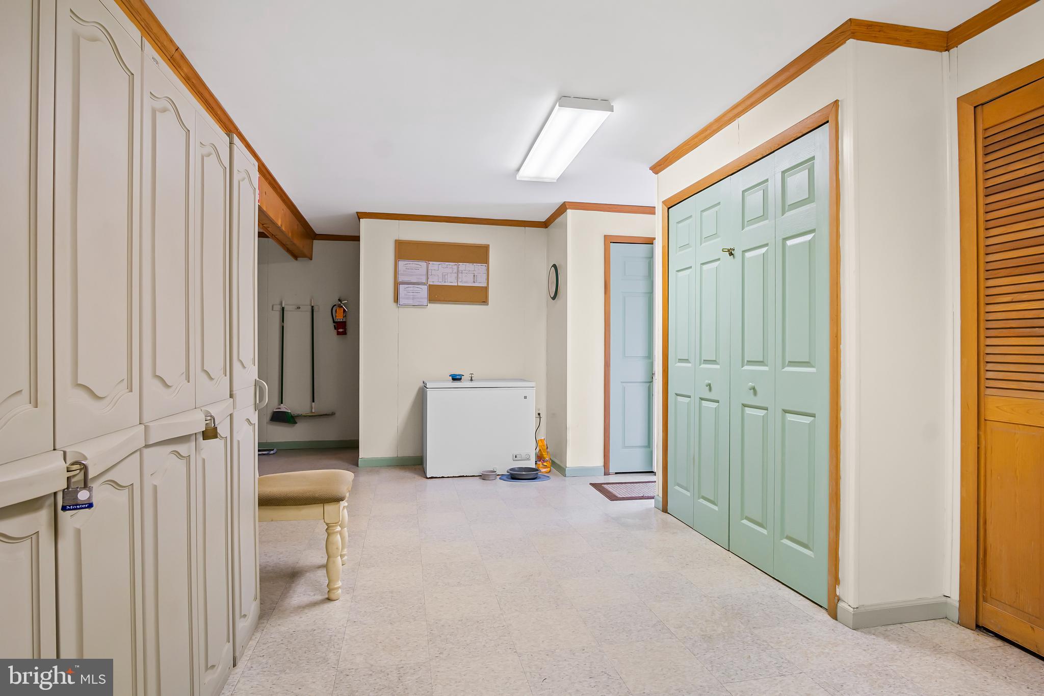 16923 Shinham Road Hagerstown, MD 21740 - Photo 36 of 42 Lower level