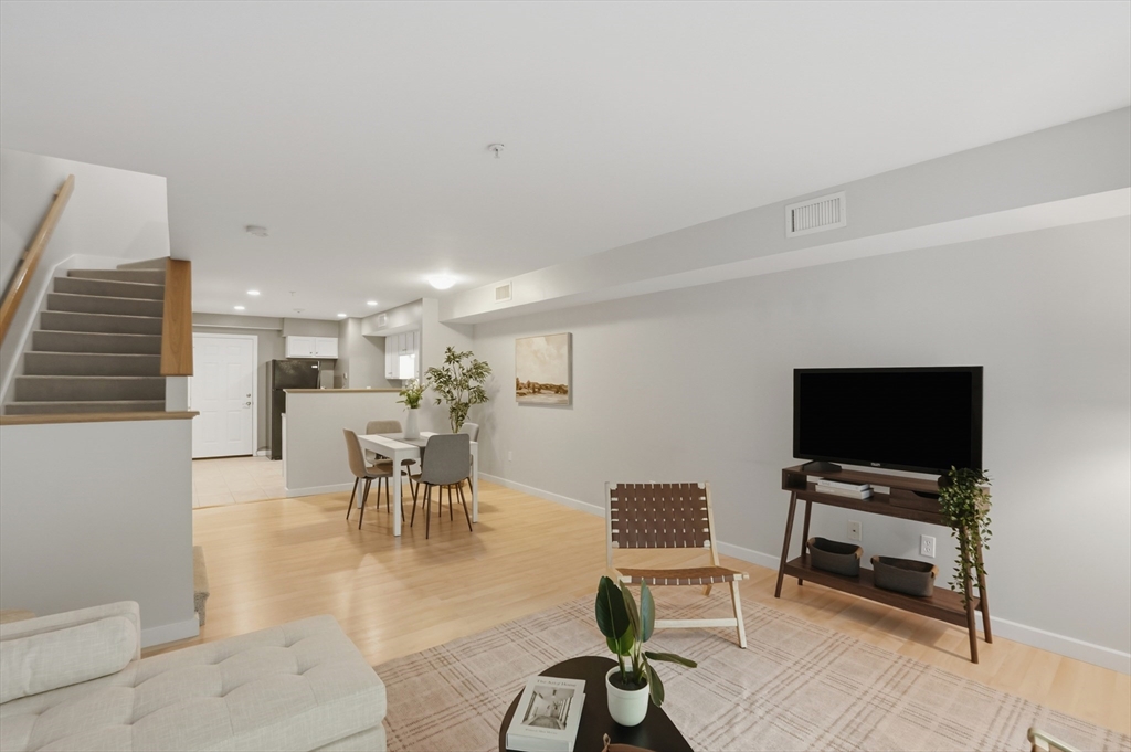 48 Phillips Road, Unit 17 Holden, MA 01520 - Photo 4 of 25
