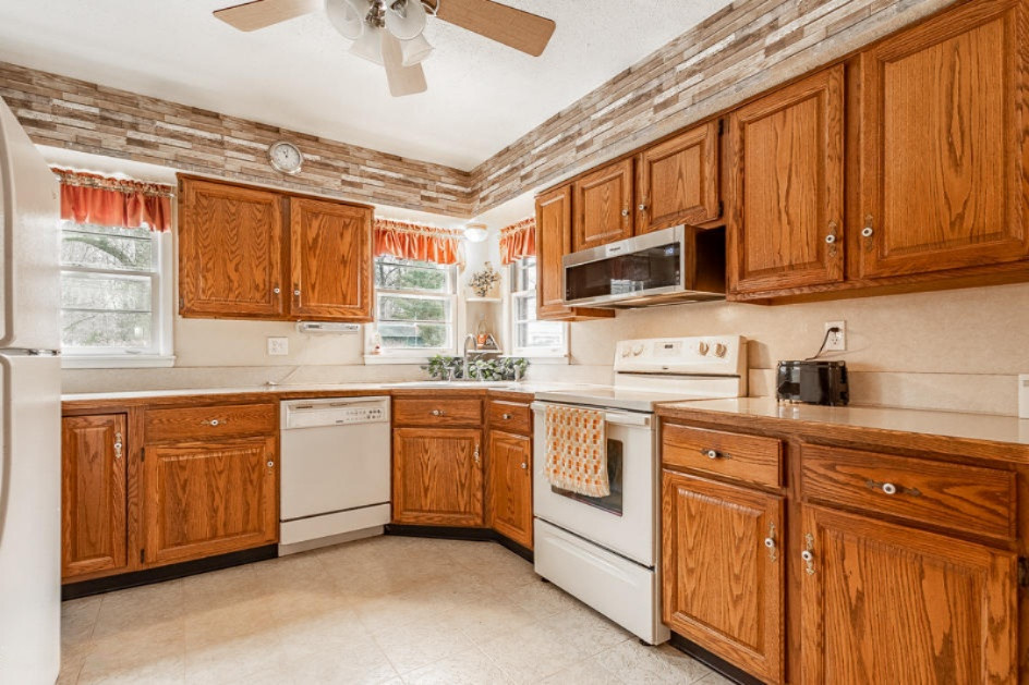 1217 Verona Road Marshall, MI 49068 - Photo 12 of 39 5R9A0001-HDR