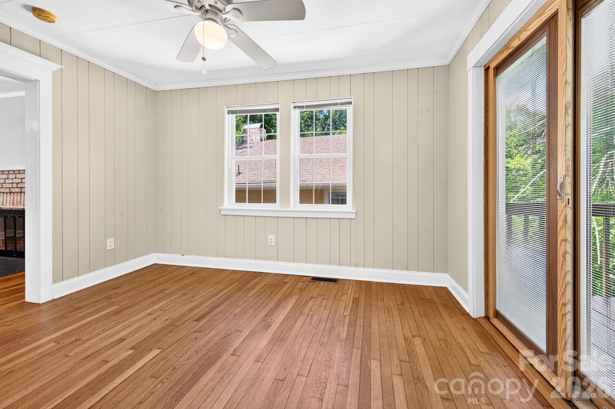28 Chatham Road Asheville, NC 28804 - Photo 14 of 33