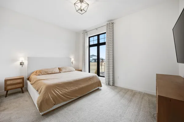 $919,000 | 3282 47th Avenue South, Fargo, ND 58104