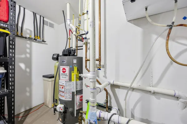 $919,000 | 3282 47th Avenue South, Fargo, ND 58104