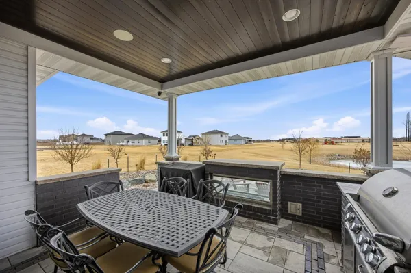 $919,000 | 3282 47th Avenue South, Fargo, ND 58104