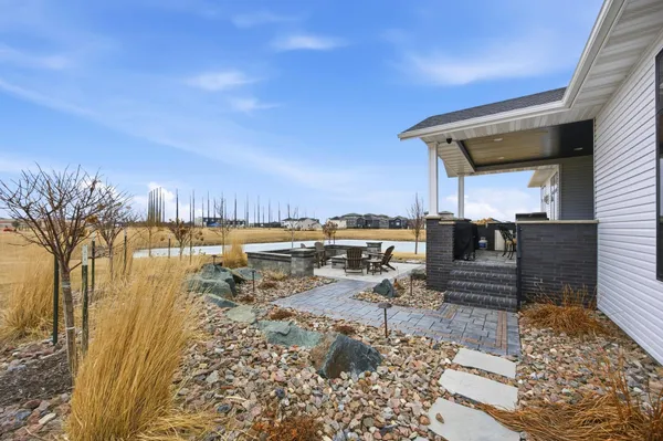 $919,000 | 3282 47th Avenue South, Fargo, ND 58104