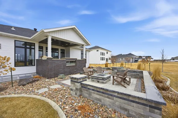 $919,000 | 3282 47th Avenue South, Fargo, ND 58104