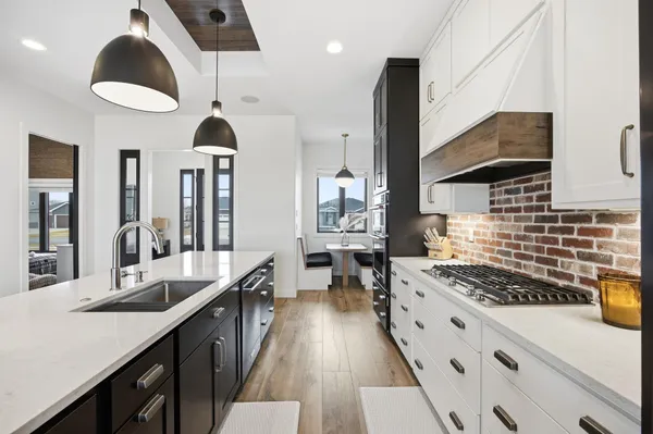 $919,000 | 3282 47th Avenue South, Fargo, ND 58104