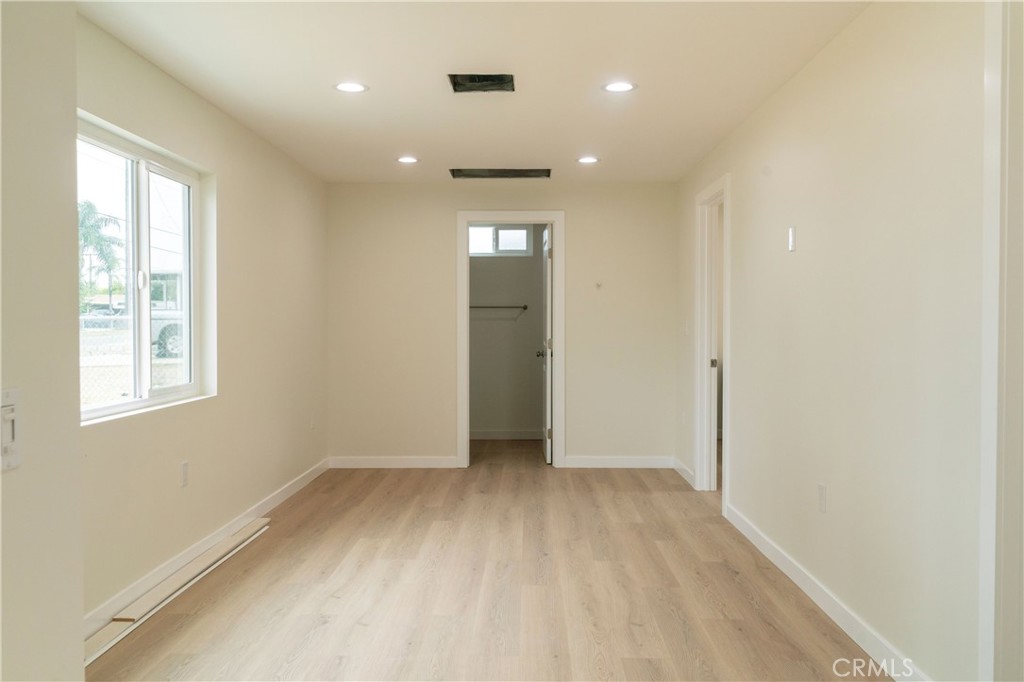 9426 Indiana Avenue Riverside, CA 92503 - Photo 9 of 26 Living Room