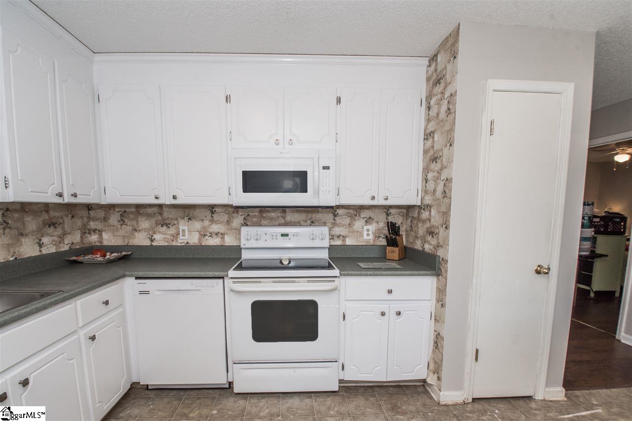 1 Pine Needle Road Piedmont, SC 29673 - Photo 11 of 34 Gallery Image 11