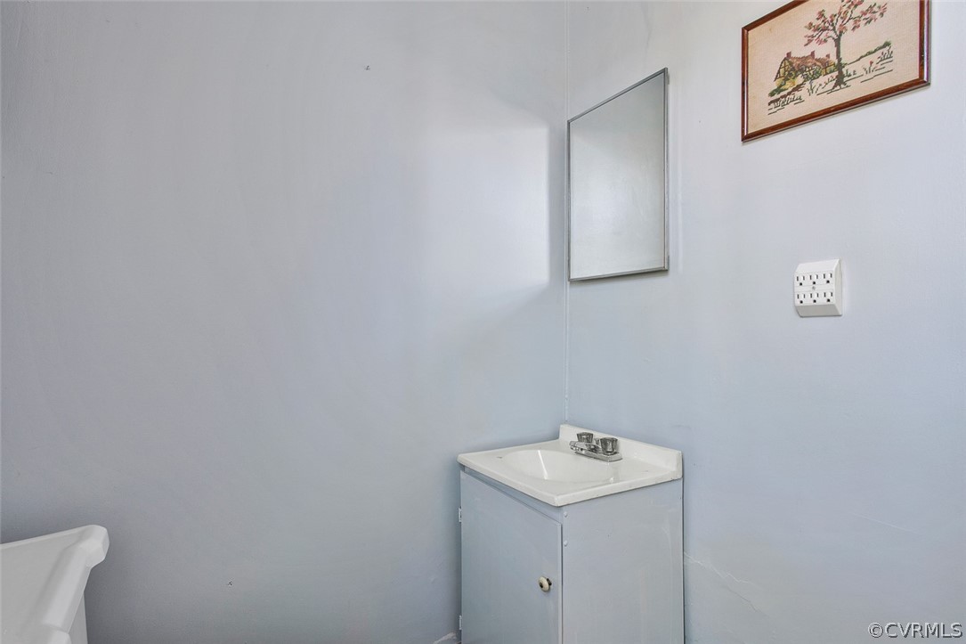 2915 Dumbarton Road Richmond, VA 23228 - Photo 19 of 37 Gallery Image 19