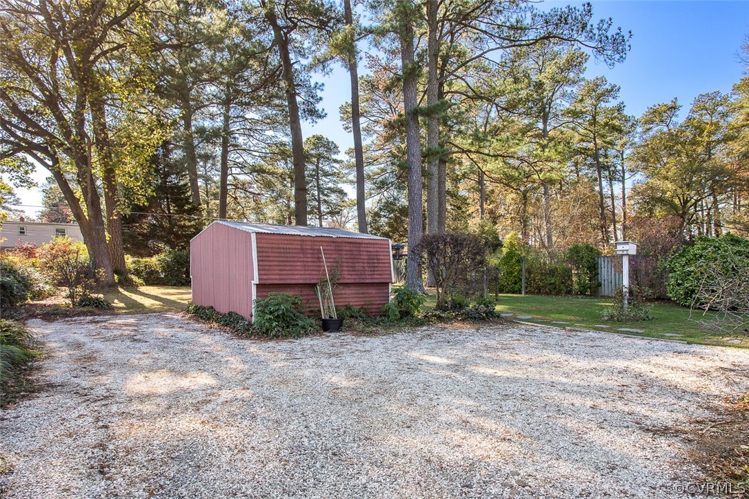 2915 Dumbarton Road Richmond, VA 23228 - Photo 31 of 37 Gallery Image 31